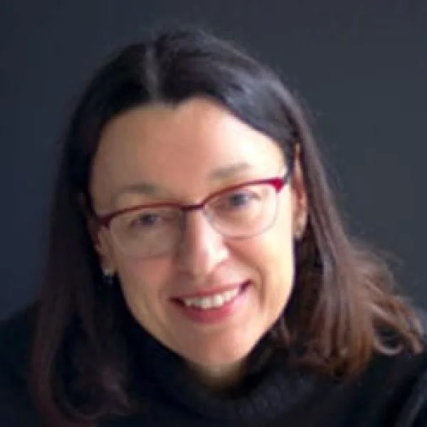 GLENDA HALLIDAY, PHD